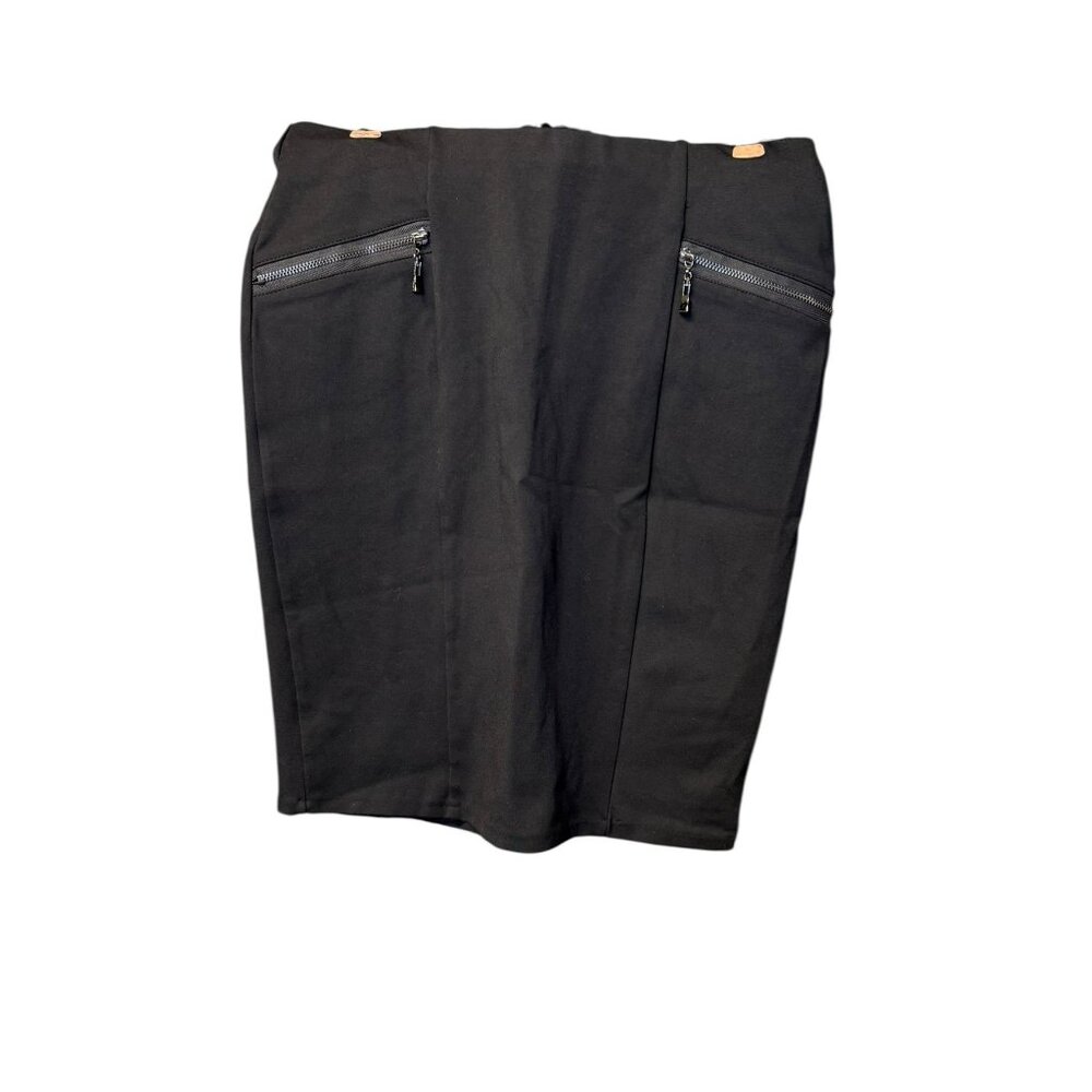 D.Jeans Womens stretch black skirt, 19.5" long, size 6